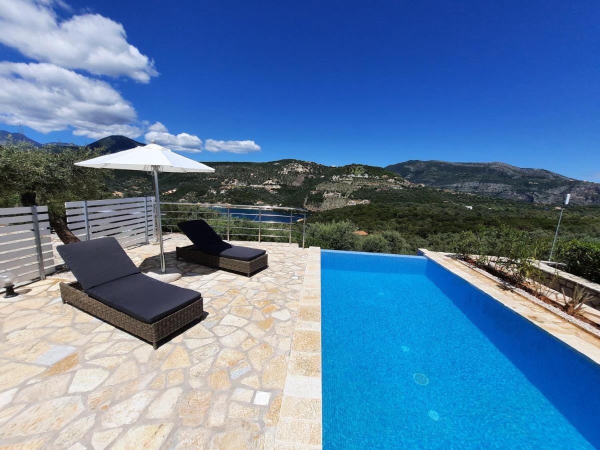 Villas Amantea- Four Villas With Big Pool And Infinity Pool Сивота Экстерьер фото