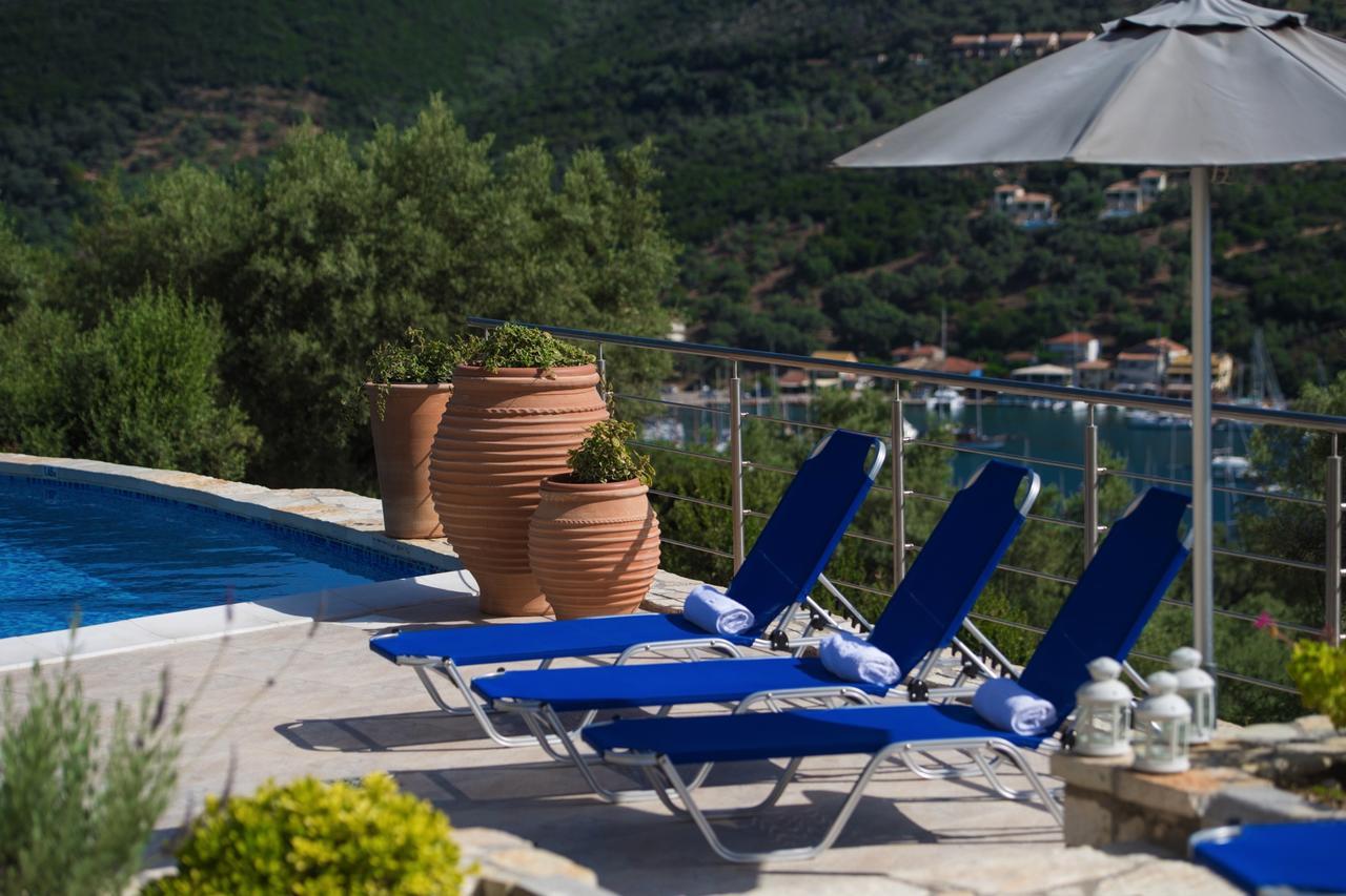 Villas Amantea- Four Villas With Big Pool And Infinity Pool Сивота Экстерьер фото