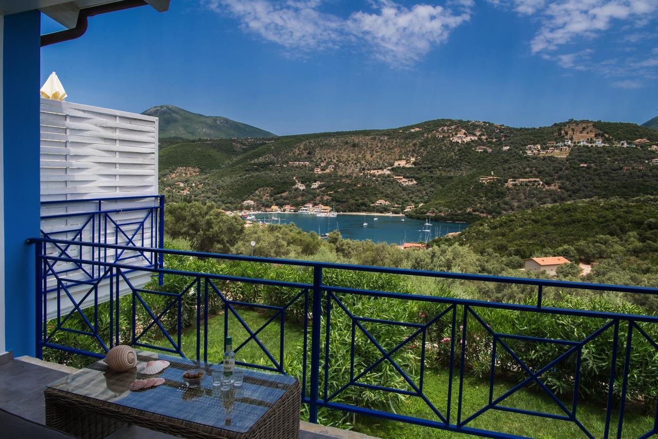 Villas Amantea- Four Villas With Big Pool And Infinity Pool Сивота Экстерьер фото